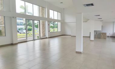 Venta Suite en Samborondón primeros kilómetros cerca a la UEES - S057