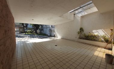 casa en venta Chapalita uso de suelo comercial