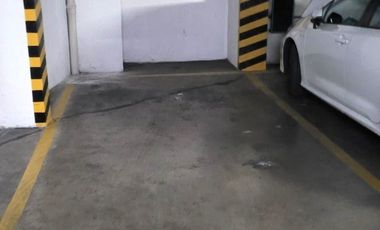 GENERAL HOLLEY CON ESTACIONAMIENTO Y BODEGA / METRO LOS LEONES