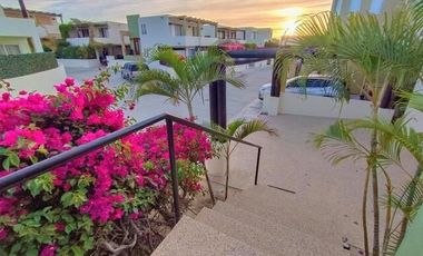 en venta dos en 1 / condo y casa