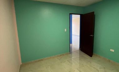 Casa remodelada en venta, Urb. La Joya - La Aurora