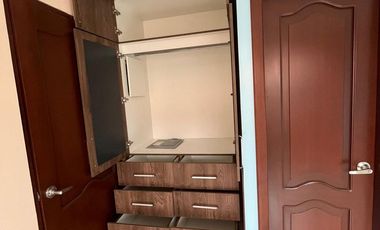 Casa remodelada en venta, Urb. La Joya - La Aurora