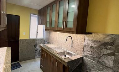 Casa remodelada en venta, Urb. La Joya - La Aurora