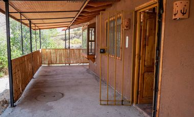 Arriendo año corrido de linda casa en gran terreno, Quebrada de Paihuano, Valle del Elqui. $450.000