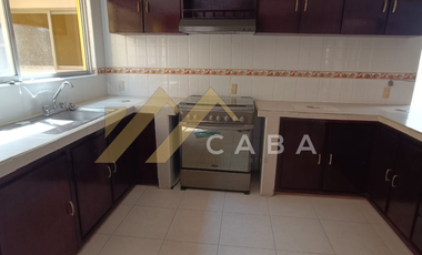 CASA en VENTA DE 4 RECAMARAS, una en planta baja con Excelente ubicación, a media cuadra de área verde