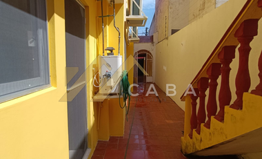 CASA en VENTA DE 4 RECAMARAS, una en planta baja con Excelente ubicación, a media cuadra de área verde