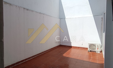 CASA en VENTA DE 4 RECAMARAS, una en planta baja con Excelente ubicación, a media cuadra de área verde