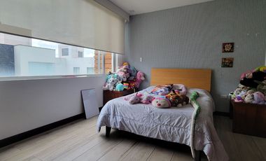 vendo linda casa sector Miravalle