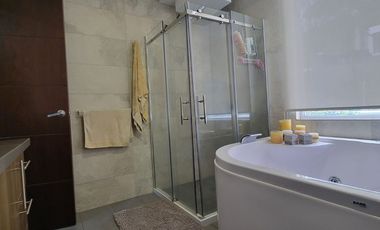 vendo linda casa sector Miravalle