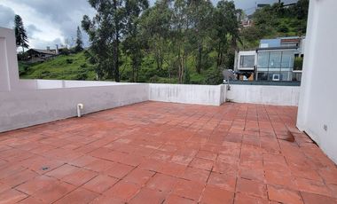 vendo linda casa sector Miravalle