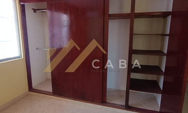 CASA en VENTA con 4 recamaras y excelente ubicación, a media cuadra de área verde