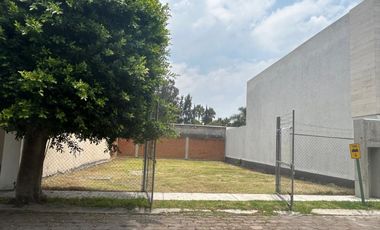 TERRENO EN FRACCIONAMIENTO FUNDADORES DE ZAVALETA 220 METROS VENTA $3,400,000.00 NEGOCIABLE