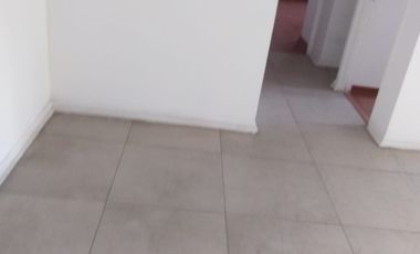 arriendo depto 2 dorm con estacionamiento y bodega