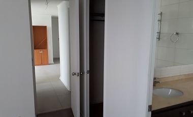 arriendo depto 2 dorm con estacionamiento y bodega