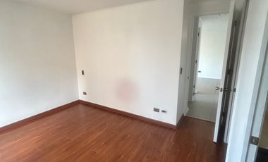 arriendo depto 2 dorm con estacionamiento y bodega