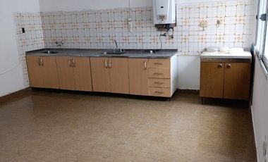 Amplio departamento de dos dormitorios en venta