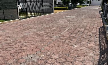 RENTO CASA EN FRACC CLAVELES