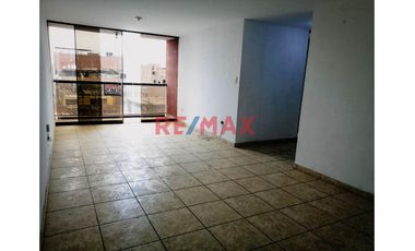 Venta Departamento 4To Piso -Las Torres De Los Olivos