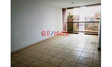 Venta Departamento 4To Piso -Las Torres De Los Olivos