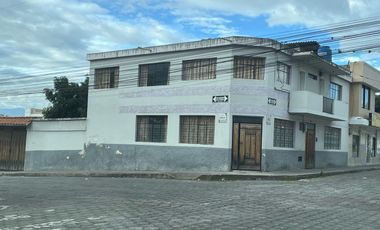 CASA EN VENTA EN ATUNTAQUI, DE OPORTUNIDAD , BAJÓ DE PRECIO