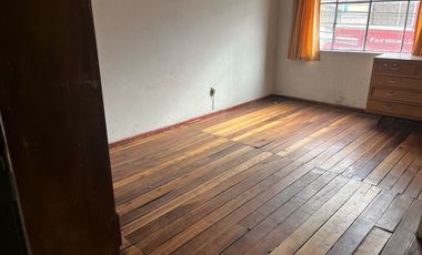 CASA EN VENTA EN ATUNTAQUI, DE OPORTUNIDAD , BAJÓ DE PRECIO