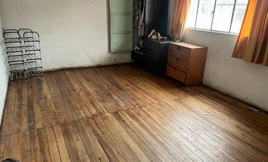 CASA EN VENTA EN ATUNTAQUI, DE OPORTUNIDAD , BAJÓ DE PRECIO