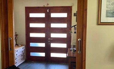 BROKER- LOMAS- 4D-5B-DEP- SALA ESTAR- PISCINA- PATIO- 4 ESTAC.