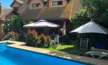 BROKER- LOMAS- 4D-5B-DEP- SALA ESTAR- PISCINA- PATIO- 4 ESTAC.