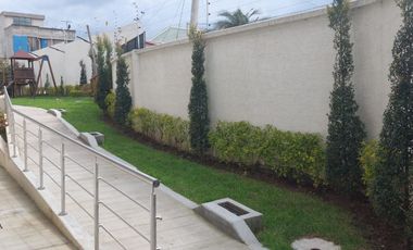 170 m2 Casa por estrenar en Renta 3 plantas mas terraza