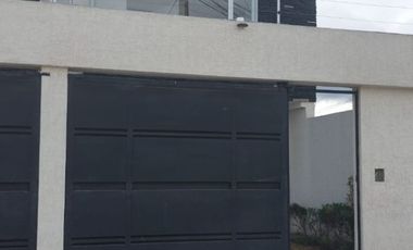 170 m2 Casa por estrenar en Renta 3 plantas mas terraza