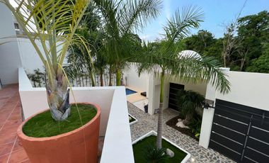 BAHIAS DE HUATULCO, OAXACA, CASA NUEVA, UNICA EN SU ESTILO,  SECTOR RESIDENCIAL  A SOLO MINUTOS DEL MAR