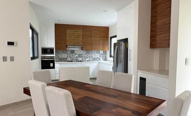 BAHIAS DE HUATULCO, OAXACA, CASA NUEVA, UNICA EN SU ESTILO,  SECTOR RESIDENCIAL  A SOLO MINUTOS DEL MAR