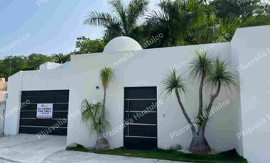 BAHIAS DE HUATULCO CASA EN VENTA