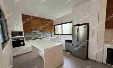 BAHIAS DE HUATULCO CASA EN VENTA