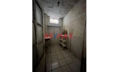Se Vende Casa Comercial En Av La Paz, La Perla Callao