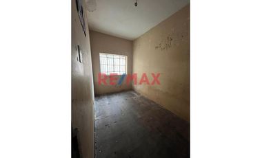 Se Vende Casa Comercial En Av La Paz, La Perla Callao