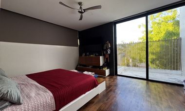 Casa en venta en Yucatan Country Club dentro de  privada Tumin