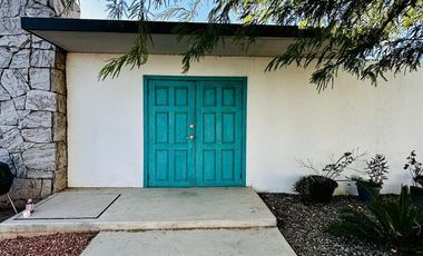 Casa de Una Planta en Venta en Pueblo Dorado
