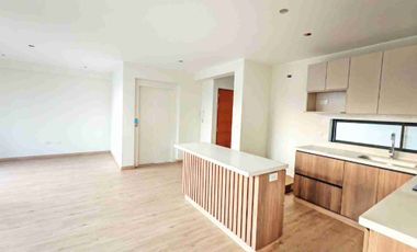 Venta Depa en Surco de Estreno, 3 hab+ Cochera+Ascensor: $195,000