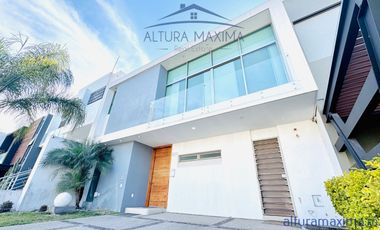 Casa en Renta Amueblada Villa Verona Zona Andares Zapopan