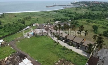 Elegant Villa Near Matahari Terbit Beach