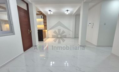 VENTA DE CASA EN URBANIZACIÓN LOS SAUCES CERCA DE LA UNIVERSIDAD SIPÁN