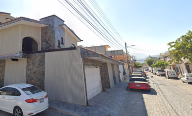 VENTA DE HERMOSA CASA