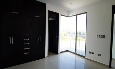 VENTA DE HERMOSA CASA