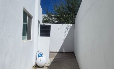 CASA EN VENTA AL NORTE DE SALTILLO EN FRACCIONAMIENTO CERRADO LAS CANTERAS