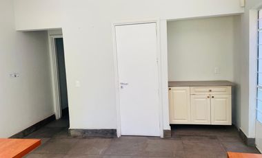 RENTA Y VENTA EXCELENTE CASA/OFICINAS, CAMPOS ELISEOS, POLANCO, CDMX.