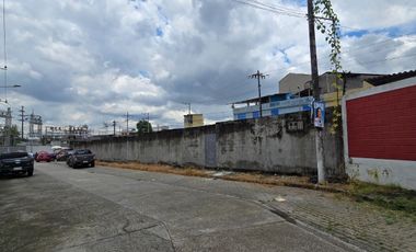 Alquilo Oportunidad Negocio Terreno 700m² Samanes 7 a ½ cuadra Av. Orellana