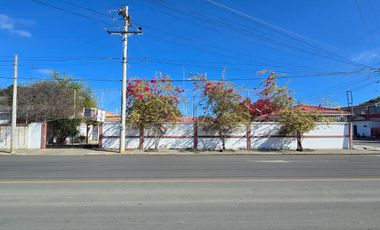 ¡Vendo Casa Esquinera 500m² en Salinas, Santa Elena, ¡Colegio Rubira!