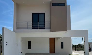 Casa en renta. Fracc. La Huerta, Ixtacomitan 2da sección. Villahermosa Tabasco