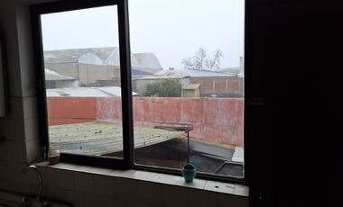 VENTA PROPIEDAD  CON LOCALES COMERCIALES CENTRO TALCA 750.000----